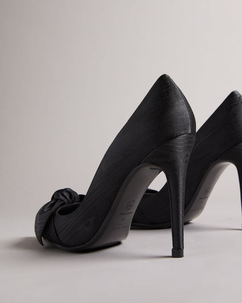 <P><Span Style="Text-Decoration: Underline;">Moire Satin Bow 100Mm Court Shoe</Span></P>
<Div Class="Finer-Details-Accordi...